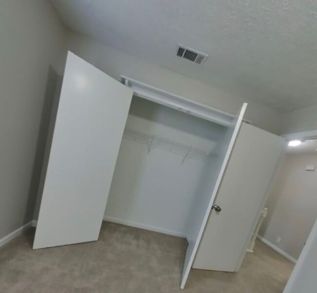 Foto del edificio - 104 Chitwood Ct