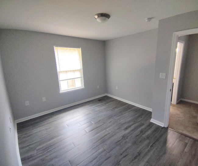 Building Photo - 65 Duiguid Dr
