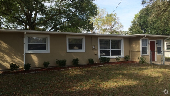 Building Photo - 1826 Sunrise Dr