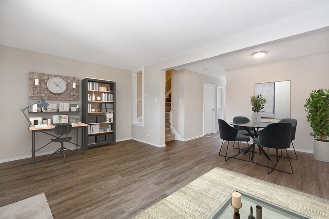 Building Photo - Surrey Place Townhomes