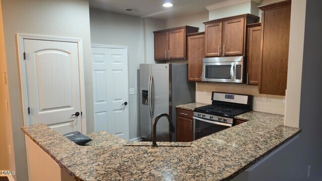 Foto del edificio - 102 Brier Crossings Loop