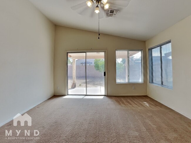 Foto del edificio - 5035 W Ponderosa Ln