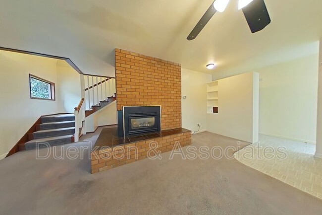 Building Photo - 3055 NW Tyler Ave