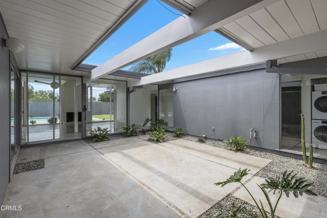 Building Photo - 3832 E Casselle Ave