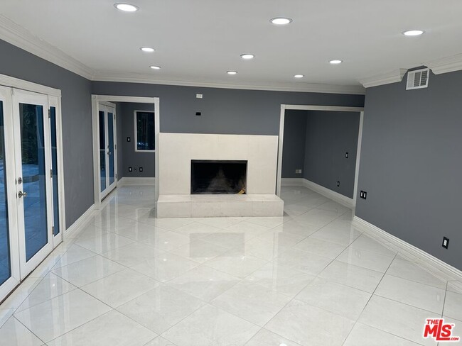 Foto del edificio - 18162 Sweet Elm Dr
