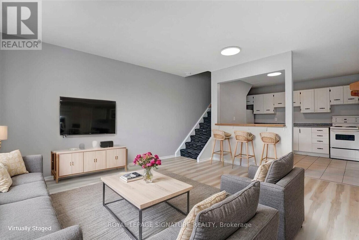 Photo principale - 937-937 Danforth Ave