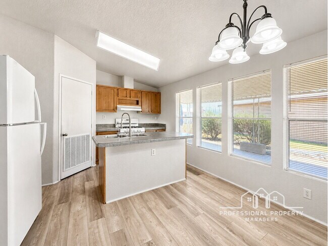 Foto del edificio - 3-bedroom, 2-bathroom home in West Wellton