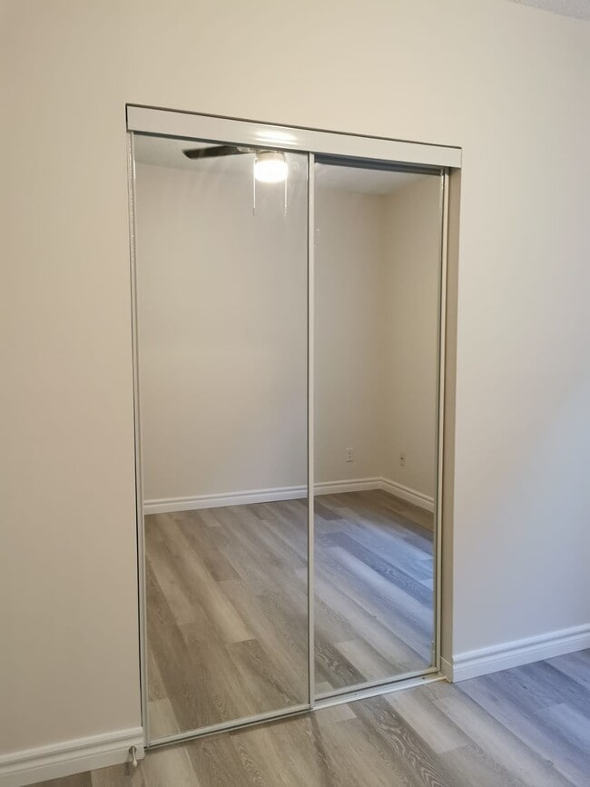 Building Photo - 1809 Danforth Av