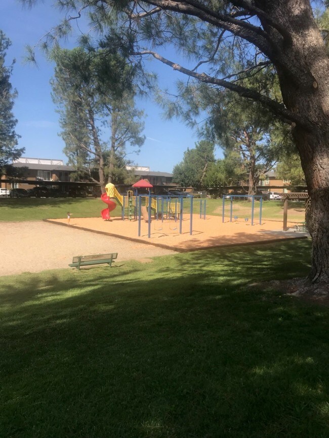 Sandpiper Village Apartments Manteca, CA