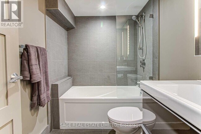 Photo du bâtiment - 671 Dufferin St