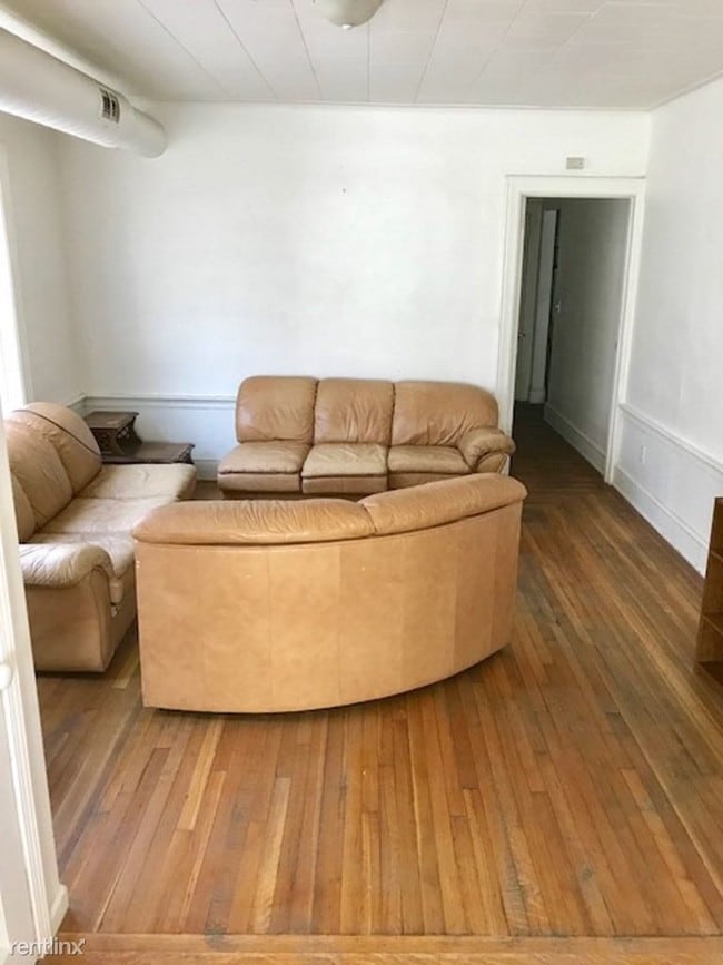 Building Photo - 2 br, 1 bath Apartment - 119 Murray St 1-2