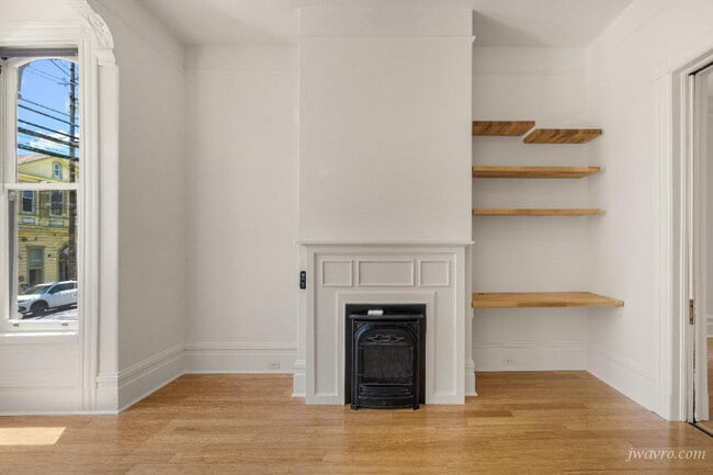 Building Photo - 814 22nd St