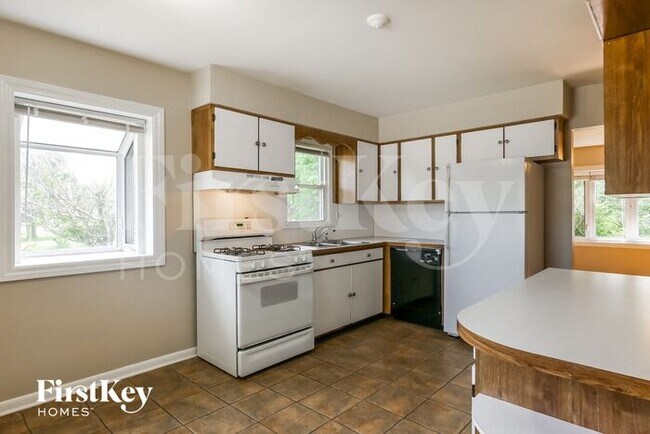 Building Photo - 2721 Gilboa Avenue