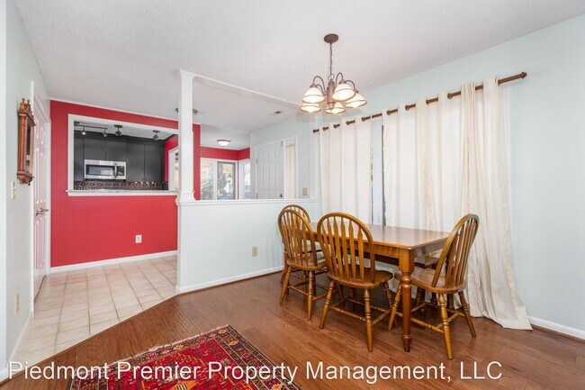 Foto del edificio - 2 br, 2 bath House - 204 Tanners Mill Ct