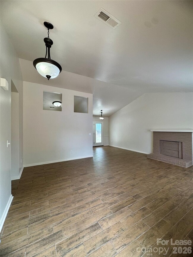 Foto del edificio - 3407 Braewick Pl