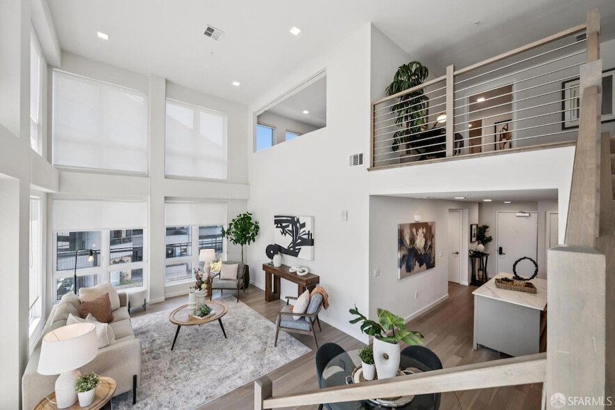 Foto principal - 1605 Riviera Ave