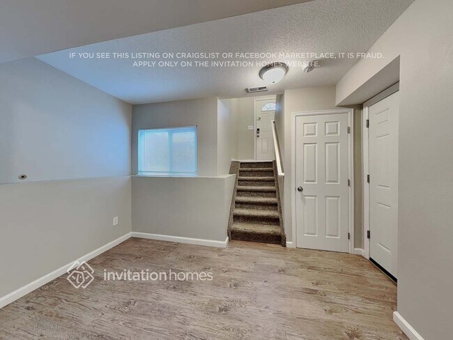 Foto del edificio - 5035 Rushford Pl