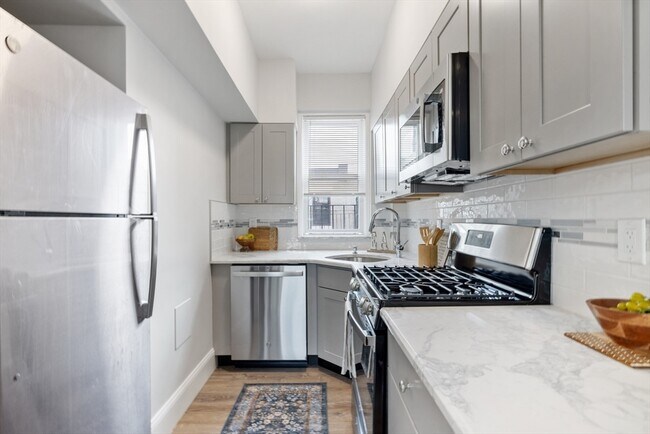 Building Photo - 1564 Commonwealth Ave