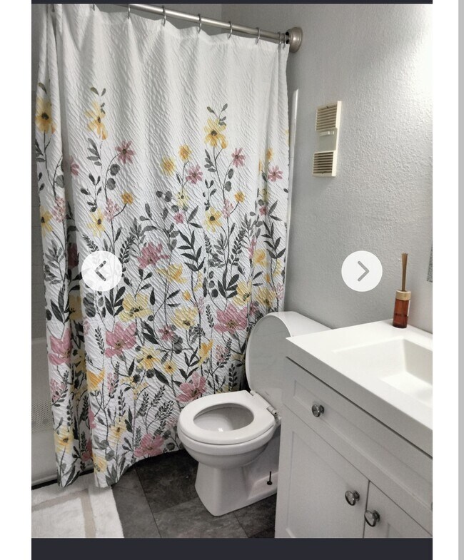 Bathroom - 5011 Starfish Dr SE