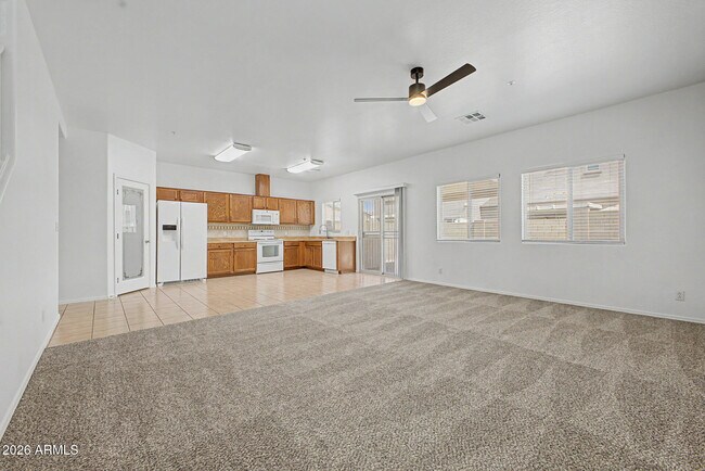 Foto del edificio - 8748 W Wood Dr