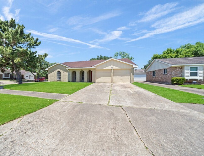 Foto del edificio - 7962 Southmeadow Dr