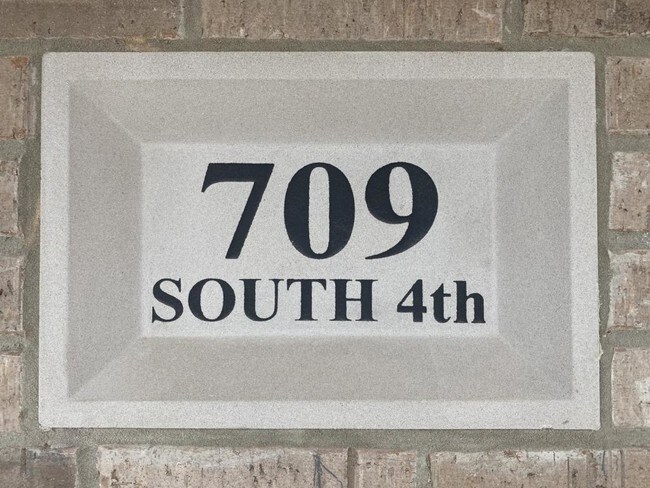Foto del edificio - 709 S 4th Street