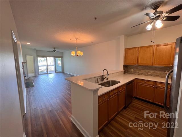 Foto del edificio - 18840 Nautical Dr