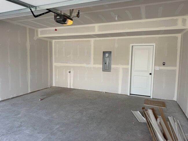 Building Photo - 1648 Aspen Ct