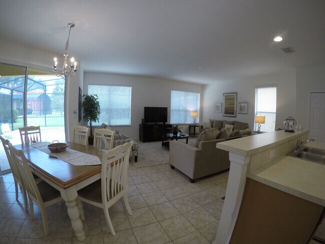 Building Photo - 230 Las Fuentes Dr