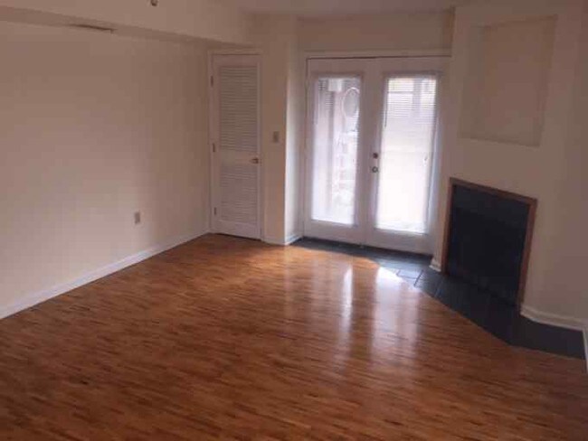 Foto del edificio - 332 Franklin St