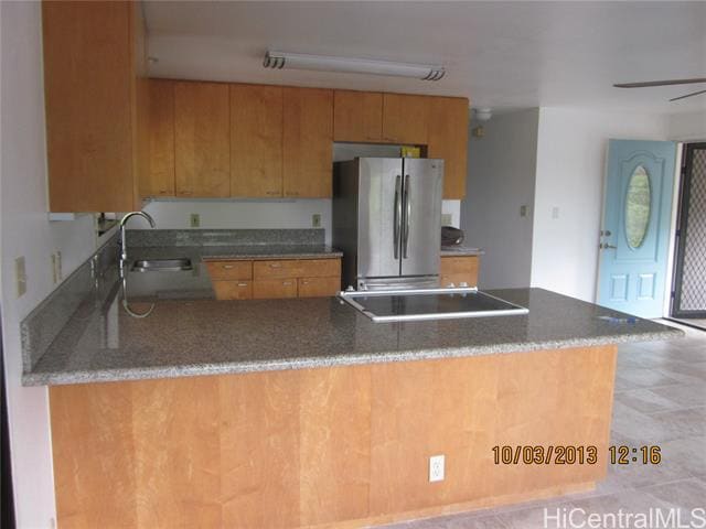 Building Photo - 45-111-111 Kumakua Pl