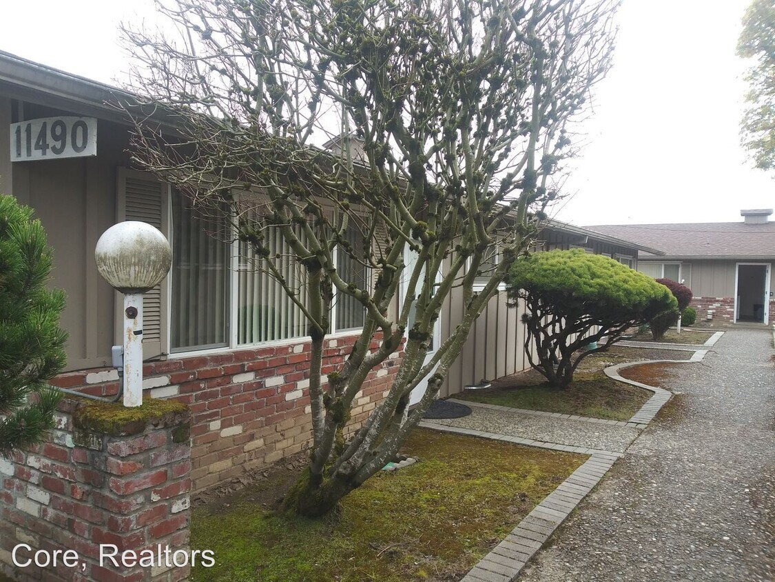 Primary Photo - 11490 SW Denney Rd