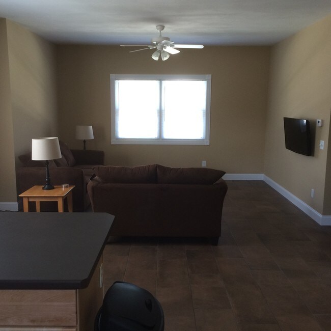 Apto. 2, primer piso - 91 Lincoln Ave