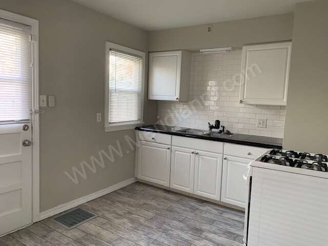 Building Photo - 4021 Buell Dr