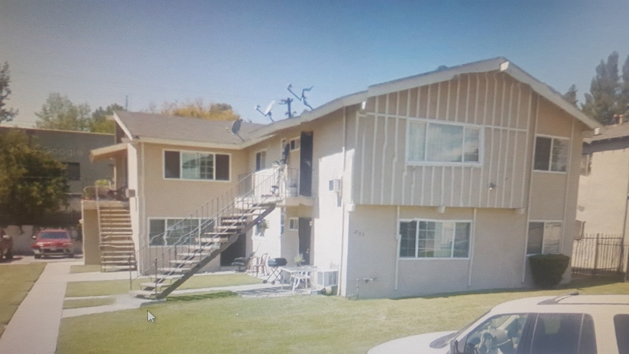 Apt #2 - 2325 Angela St