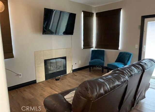 Foto del edificio - 1341 Dawes St
