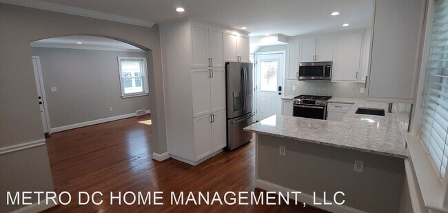 Building Photo - 3 br, 2 bath House - 108 N Edison St
