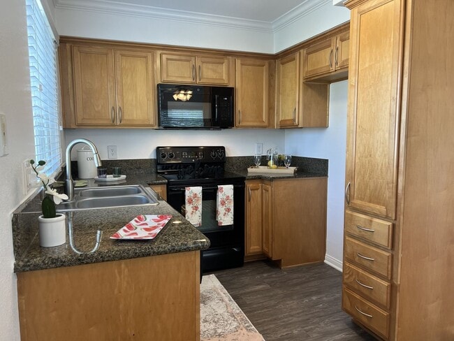 Interior Photo - Highland Pinetree Apartments