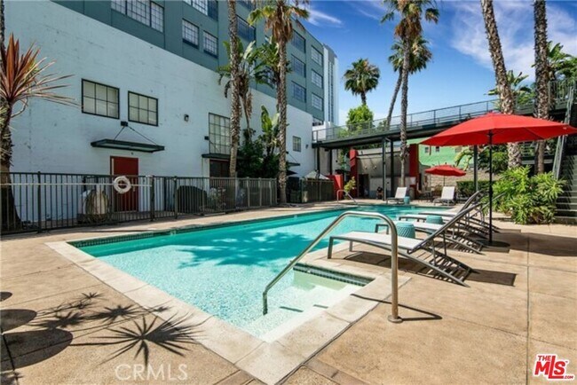 Building Photo - 420 San Pedro St