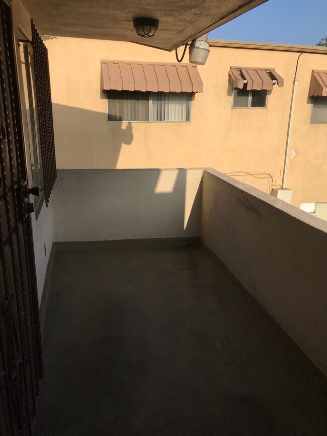 Balcony - 4571 Don Tomaso Dr