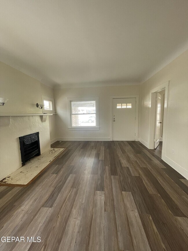 Foto del edificio - 3720 Chester Ave