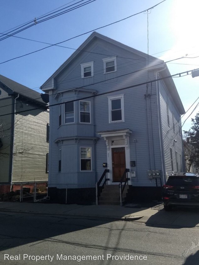 Primary Photo - 3 br, 1 bath Apartment - 460 Chalkstone St.