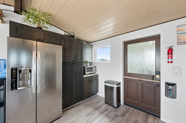 kitchen front door entrance - 111 8th St