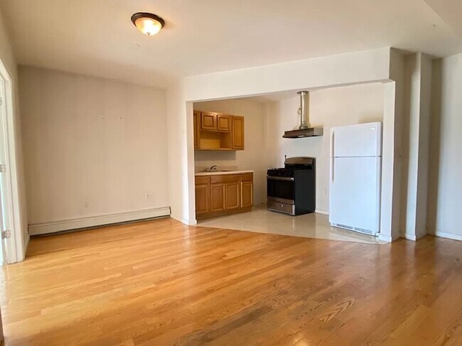 Foto del edificio - East 110th Street