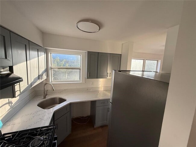 Foto del edificio - 120-36 Marsden St