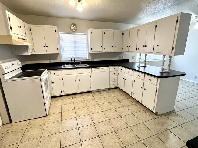 Foto del edificio - 67 Rungis Rd