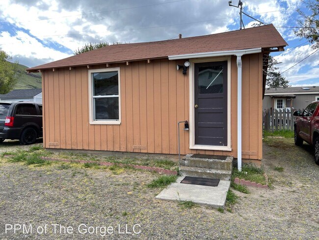 Building Photo - 1 br, 1 bath House - 406.5 Vista Drive
