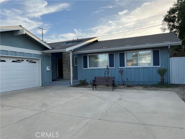 Building Photo - 141 N Prospectors Rd
