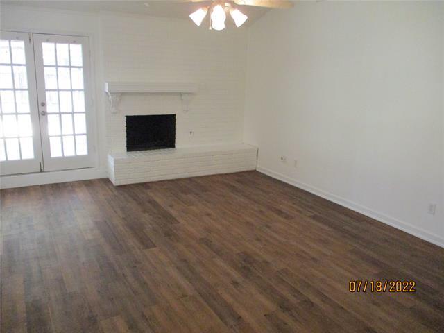 Building Photo - 609 Spring Garden Dr