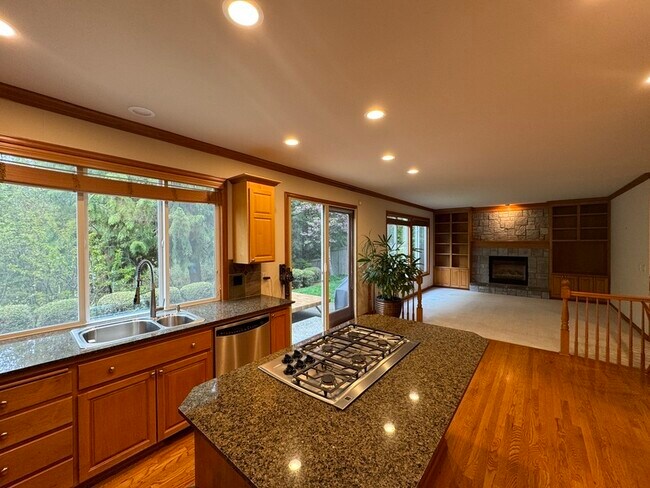 Photo - 19416 NE 43rd Pl House